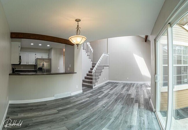 Building Photo - 4425 S Carson Way