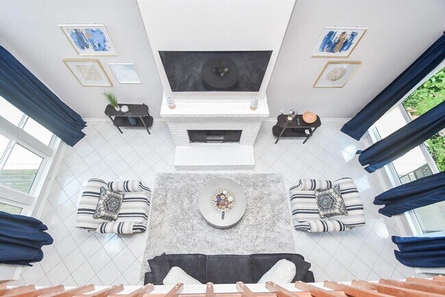 Foto del edificio - 18143 Bal Harbour Dr
