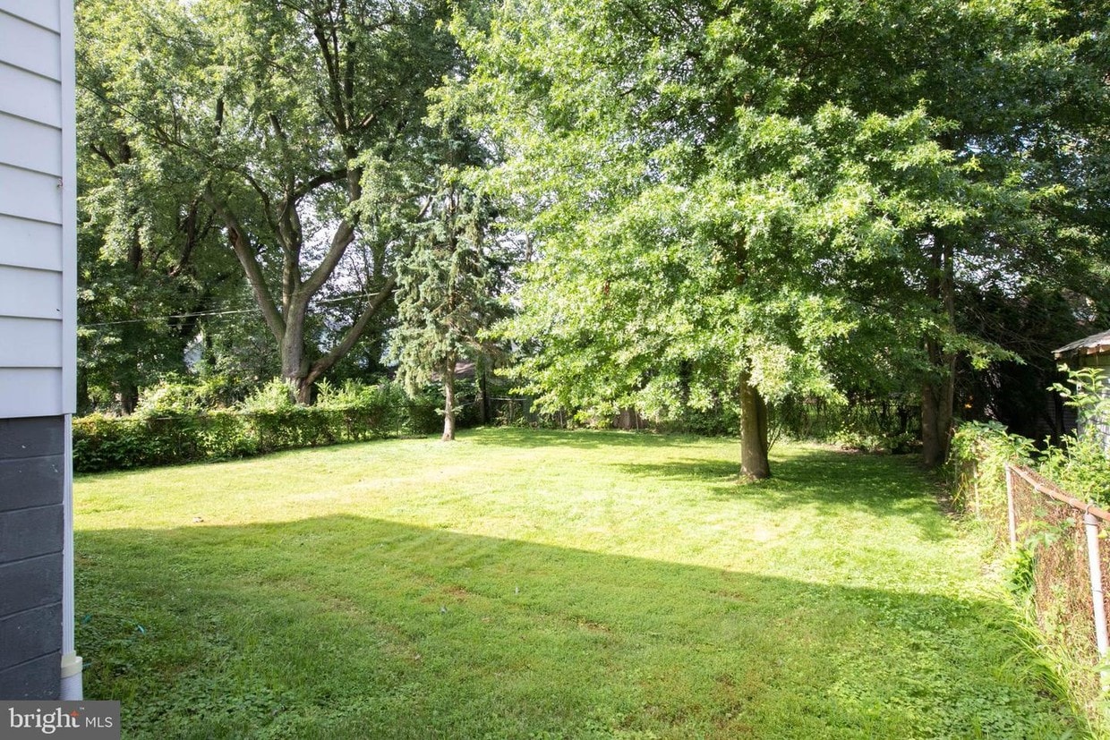 Primary Photo - 28 N Haviland Ave