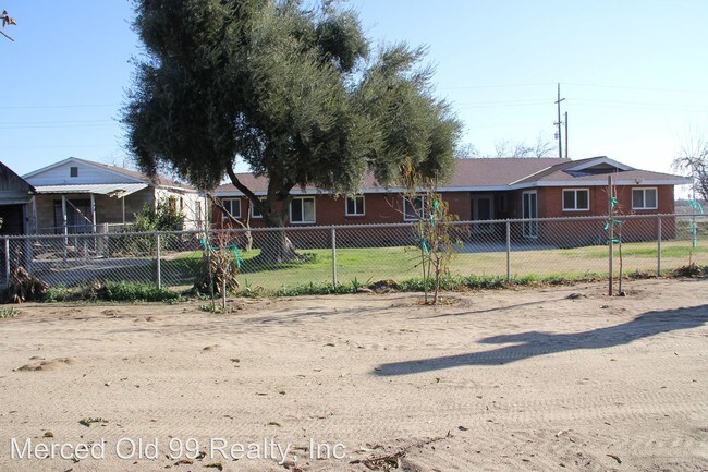 Building Photo - 3349 Lincoln Blvd