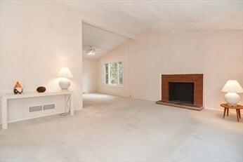 Building Photo - 34 Lancaster Dr