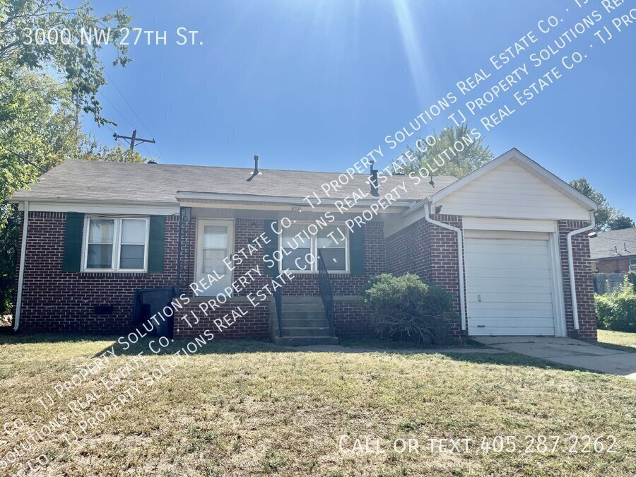 Primary Photo - Two bedroom house in N. OKC