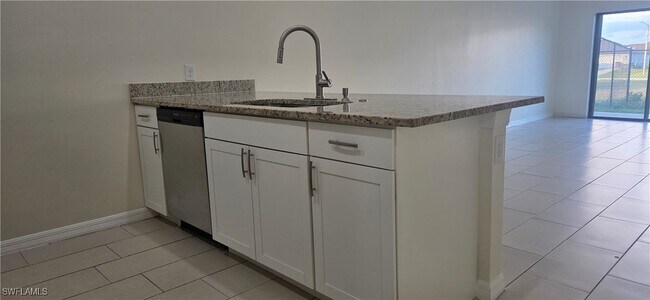 Foto del edificio - 1317 Nelson Rd N