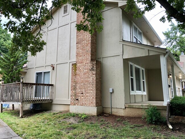 Building Photo - 13940 Falkirk Cir