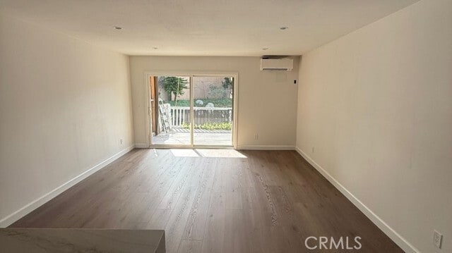 Foto del edificio - 7890 E Spring St