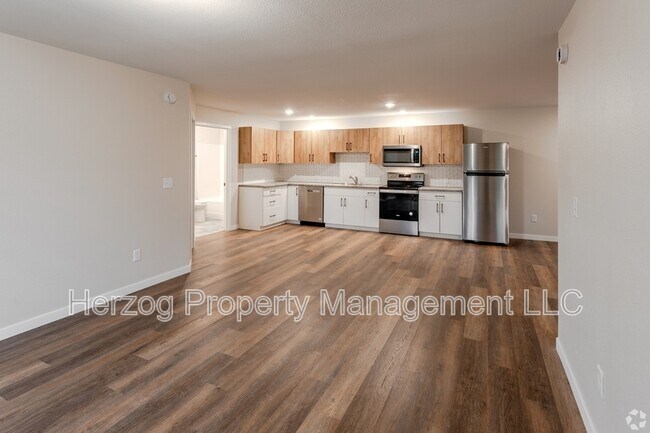 Foto del edificio - 1020 Lakeland Dr NE