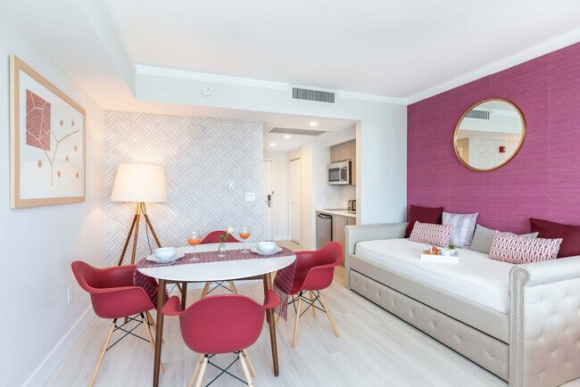 Foto del edificio - 2889 McFarlane Rd