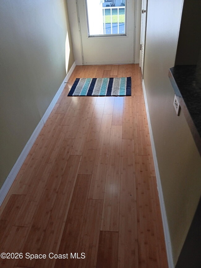 Building Photo - 1047 Small Ct