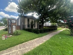 Building Photo - 5928 Fletcher Ave