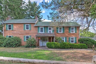 Building Photo - 284 Millstone Rd