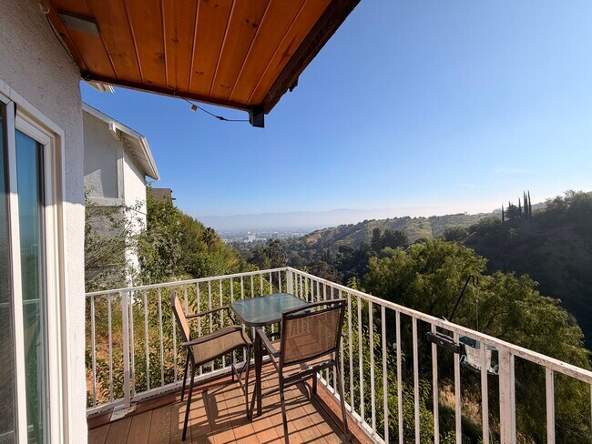 Foto del edificio - 3910 Cody Rd