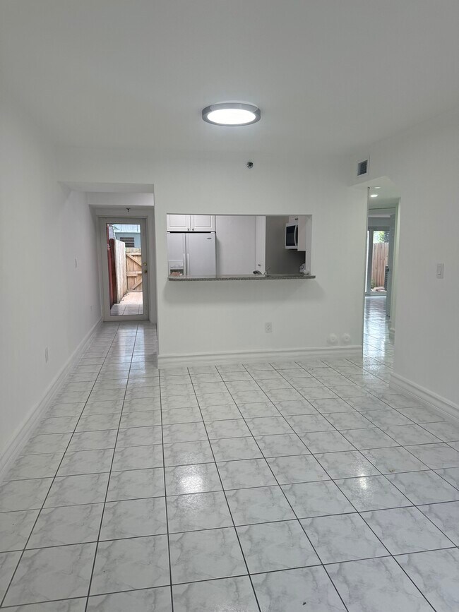 Foto del edificio - 12035 SW 14th St