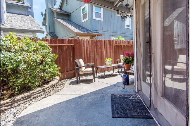 Foto del edificio - 35 Patricia Way