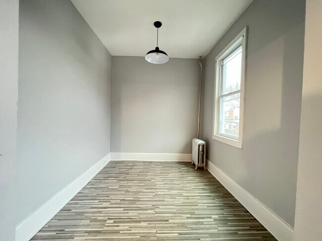 Unit 2 - 93 Norwood St