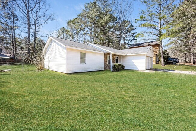 Foto del edificio - 266 Montego Cir