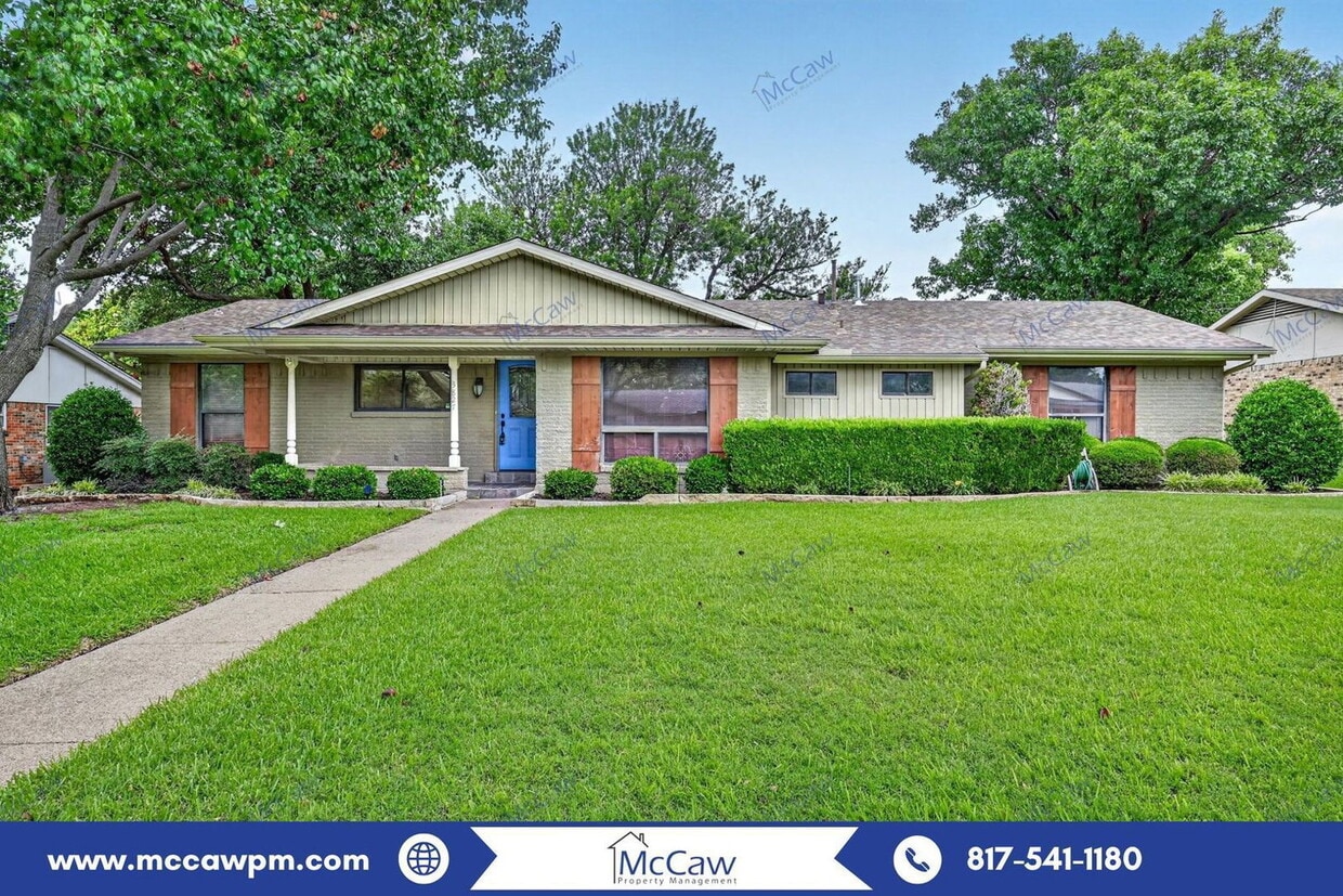 Photo - 3827 Clubway Lane