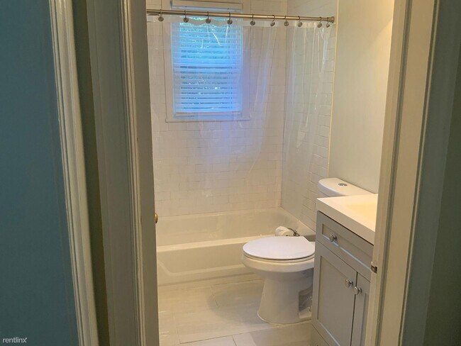 Foto del edificio - 3 br, 2 bath House - 2818 Parker Ave