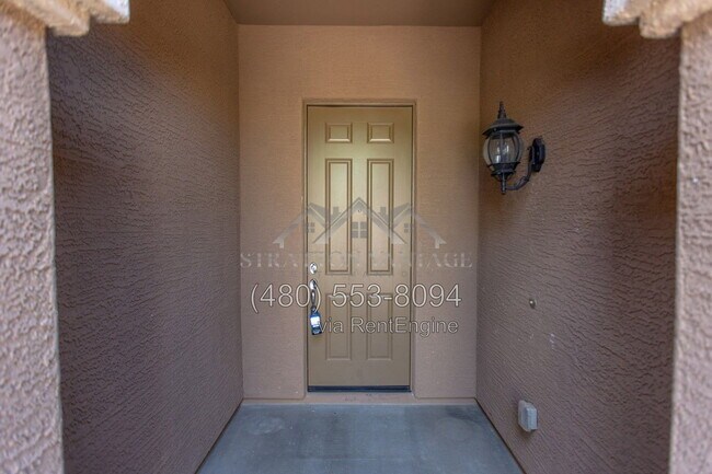 Foto del edificio - 18295 W Saguaro Ln