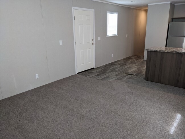 Building Photo - 14566 Red Bud Trail N