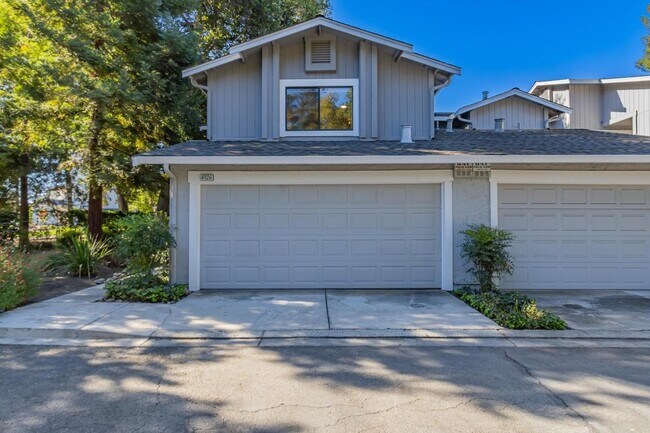 Two car attached garage - 4926 Red Creek Dr