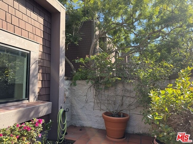 Foto del edificio - 4549 Alla Rd