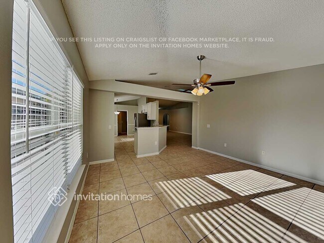 Foto del edificio - 14520 Lake Price Dr
