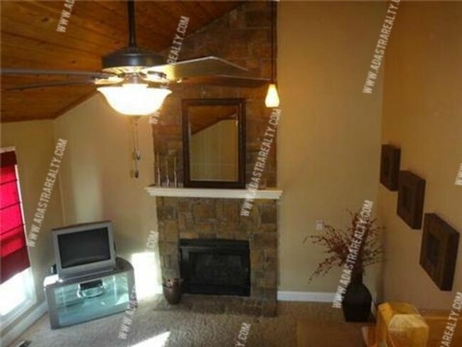 Foto del edificio - Beautiful Olathe Home-Available in FEBRUARY!!