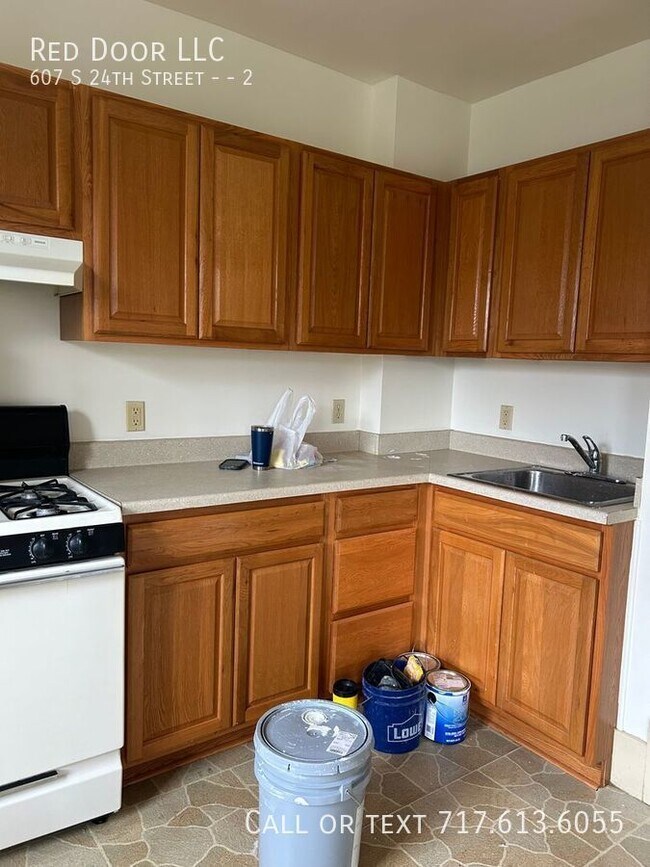 Building Photo - 3 bedroom in south Harrisburg