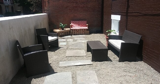 Building Photo - 116 Washington St