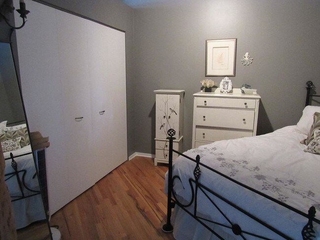 Foto del edificio - 226 N Clinton St