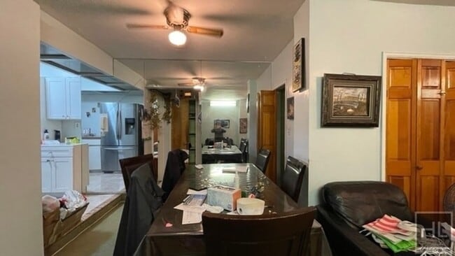 Foto del edificio - BRIGHT AND  LARGE 2  BEDROOMS RUGBY ROAD/P...