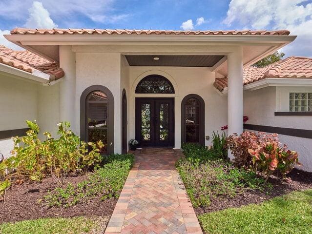 Building Photo - 3700 Embassy Dr