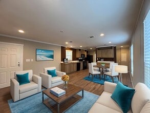 Building Photo - 231 Fryer St