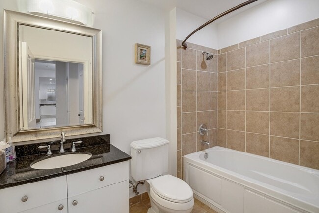 Foto del edificio - 3940 N Flagler Dr