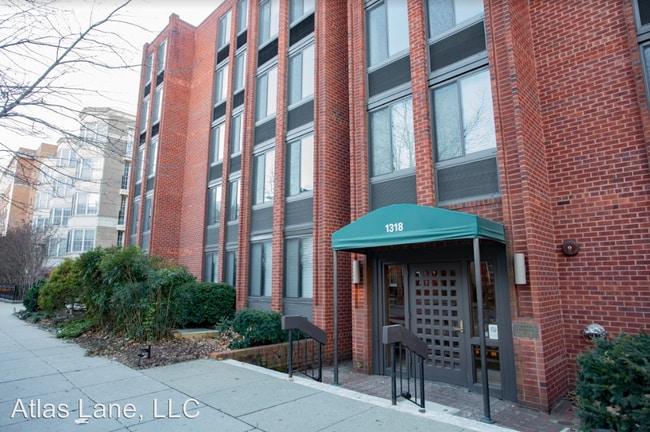 Building Photo - 1 br, 1 bath House - 1318 22nd St NW #103