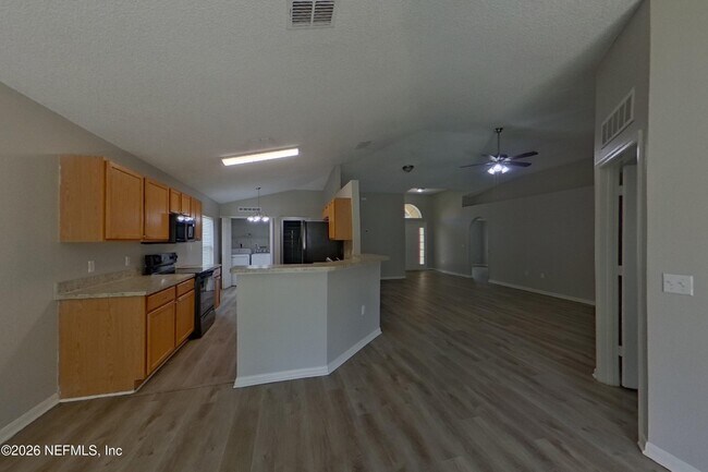 Foto del edificio - 4138 Clearbrook Cove Rd