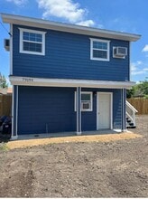 Building Photo - 7919 Brays St