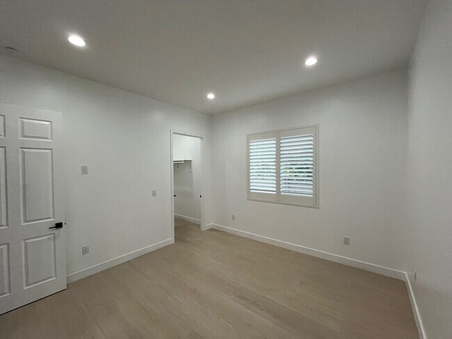 Foto del edificio - 8684 Oasis Ave