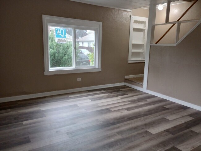 Foto del edificio - 2622 W Dunham St