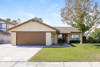 Building Photo - 4423 Honeycomb Dr