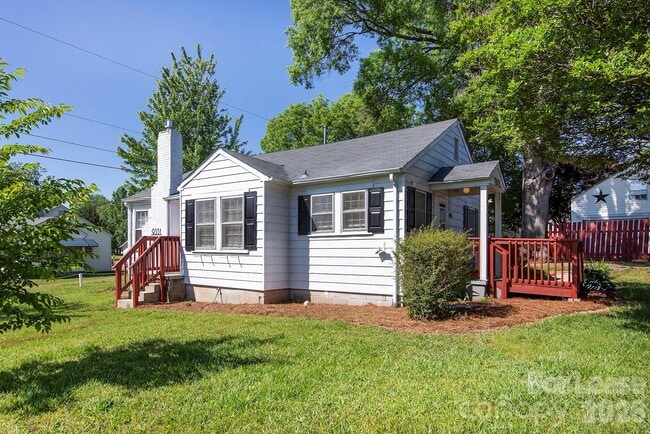 Building Photo - 9531 Idlewild Rd
