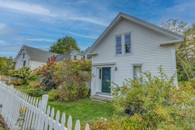 Building Photo - 34 N Shore Rd
