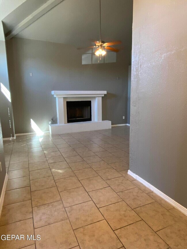 Building Photo - 11909 Mesquite Bush Dr