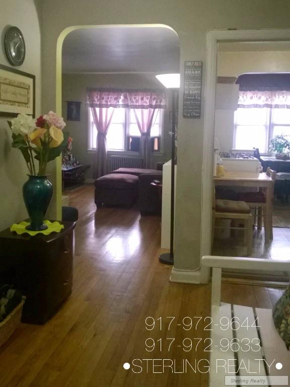 Primary Photo - 2140 Steinway St