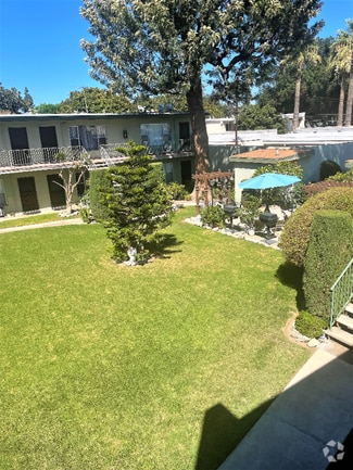Building Photo - 146 S Princeton Ave