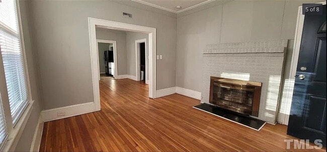 Foto del edificio - Room in House on Holloway St