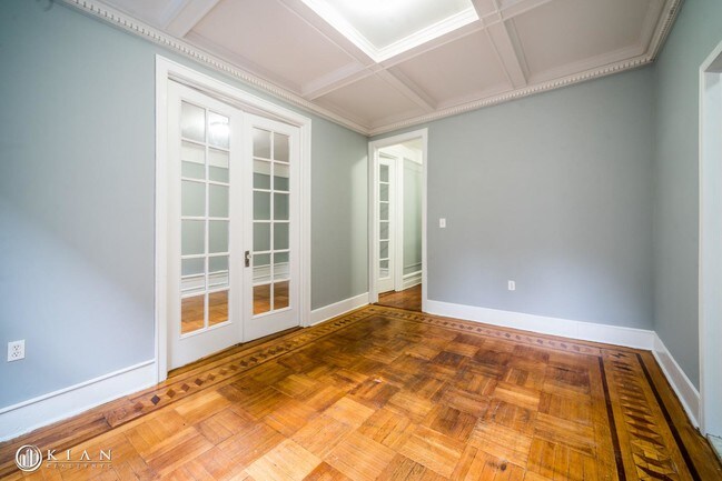 Building Photo - 550 W 158th St