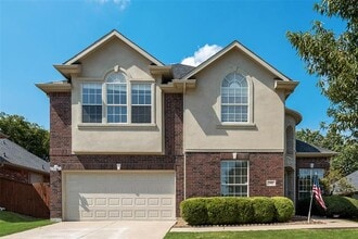 Building Photo - 2501 Royal Troon Dr