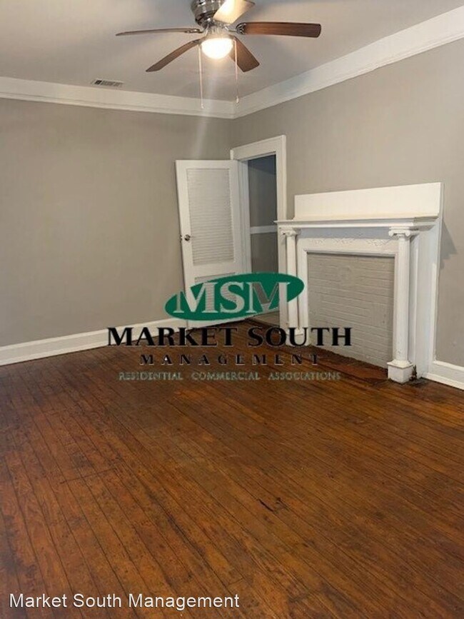 Building Photo - 3 br, 1 bath House - 4909 Montgomery Street