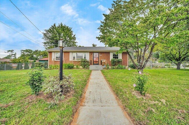 Foto del edificio - 5001 Hildebrand Rd NW